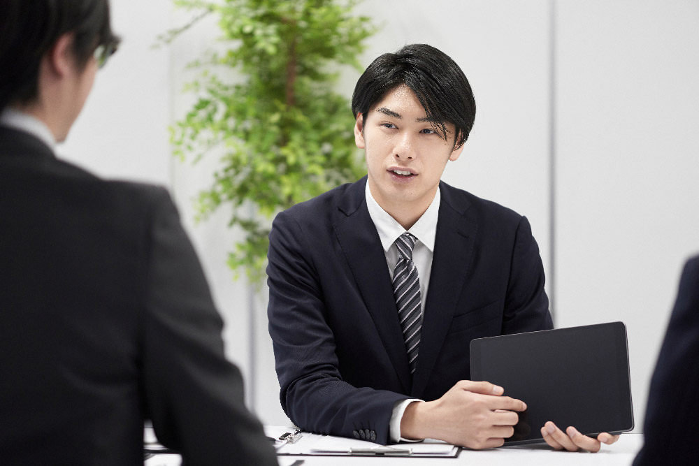 Business meeting in Tokyo, highlighting Japan's business-friendly environment for foreign companies.